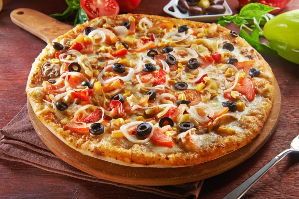 Pizza at Hyperama diner Dubai