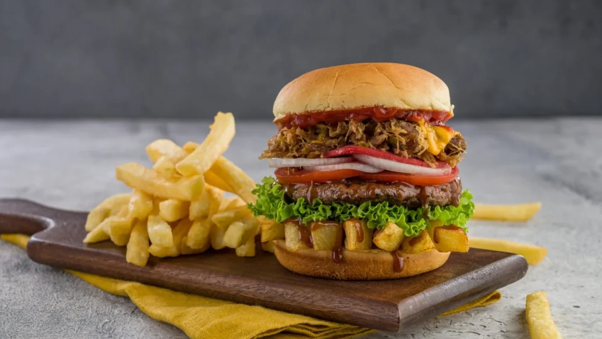SAFFA SPECIAL BURGER